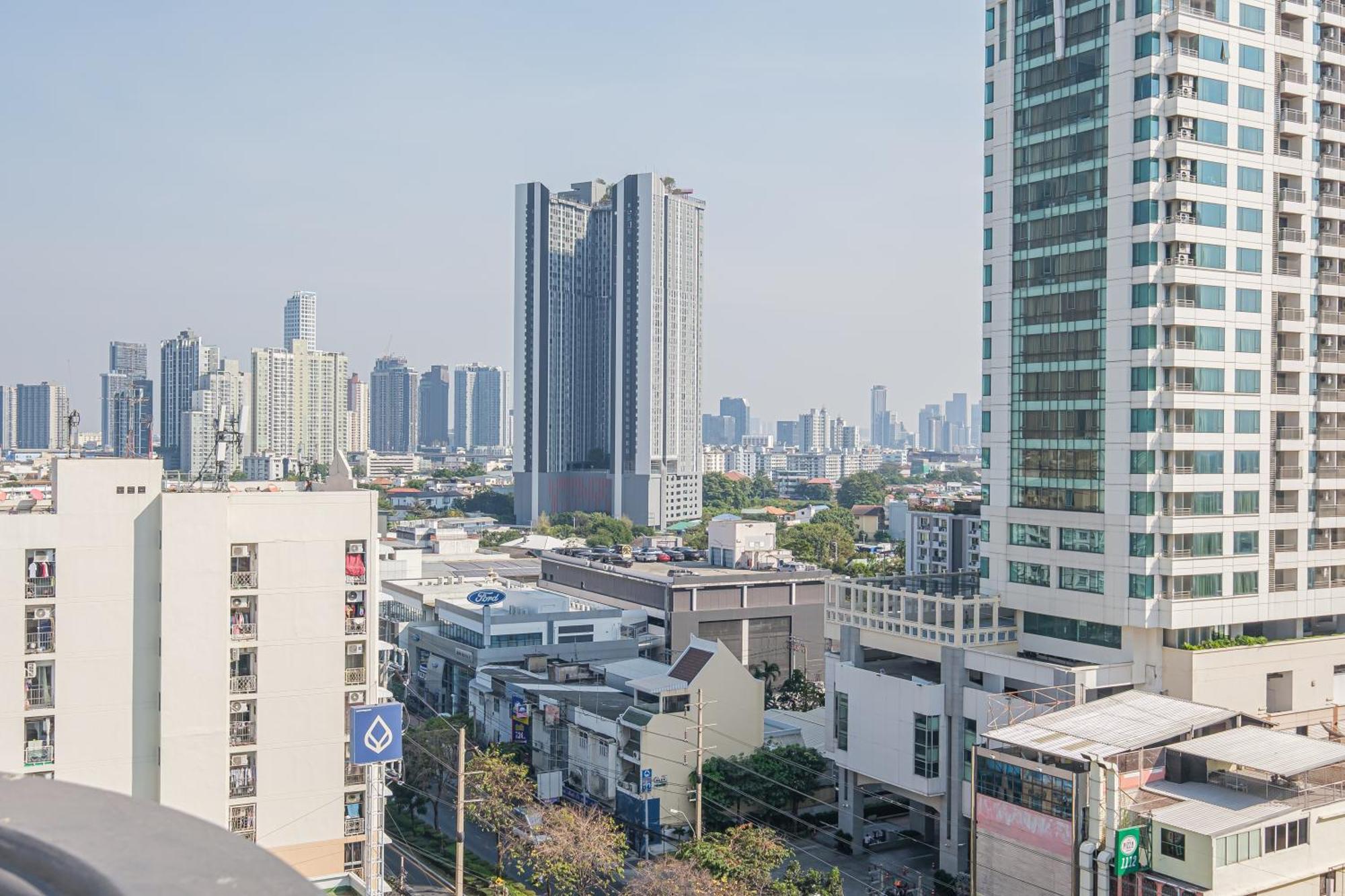 Boss Mansion Hotel Bangkok Ngoại thất bức ảnh