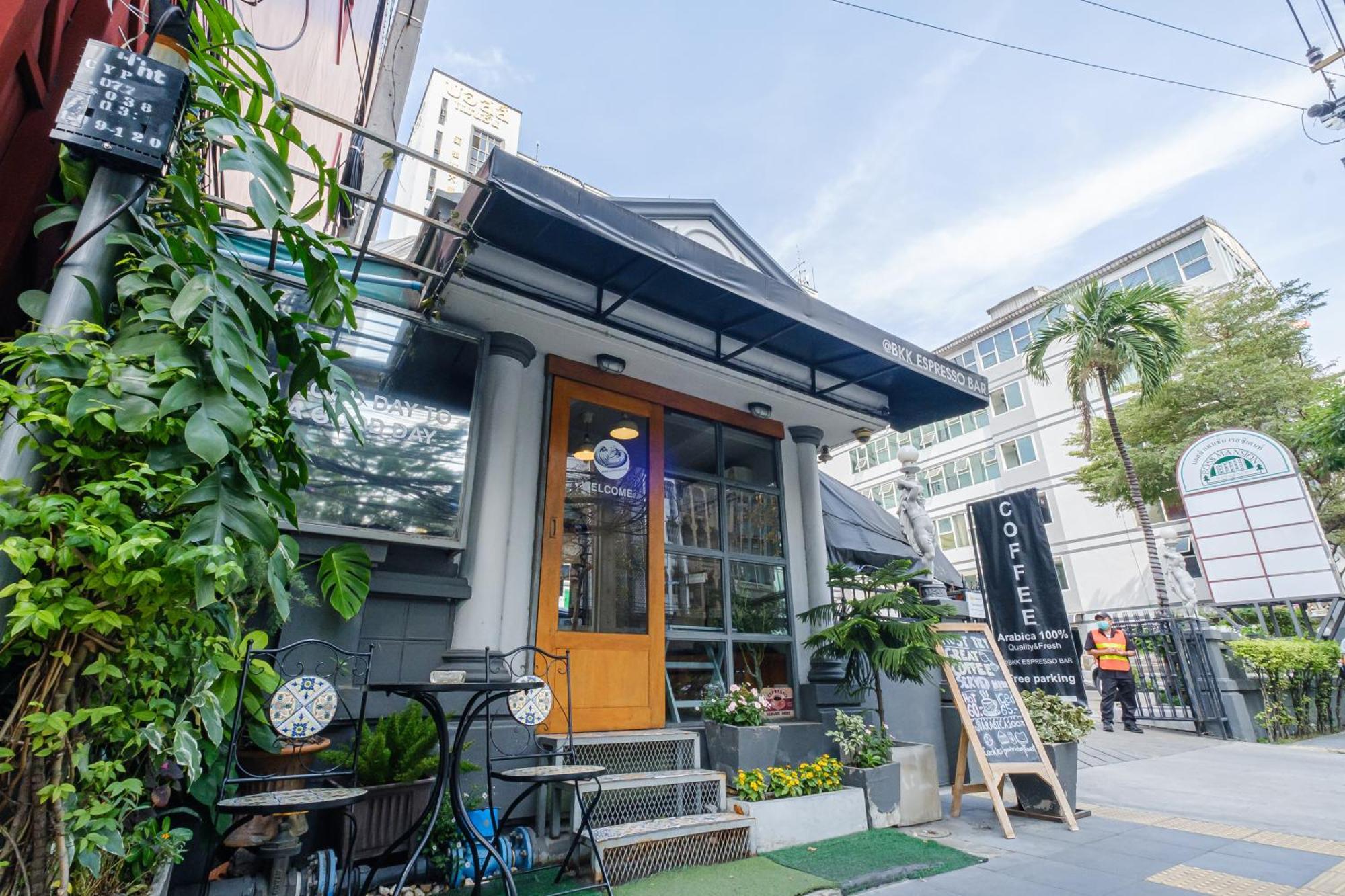 Boss Mansion Hotel Bangkok Ngoại thất bức ảnh