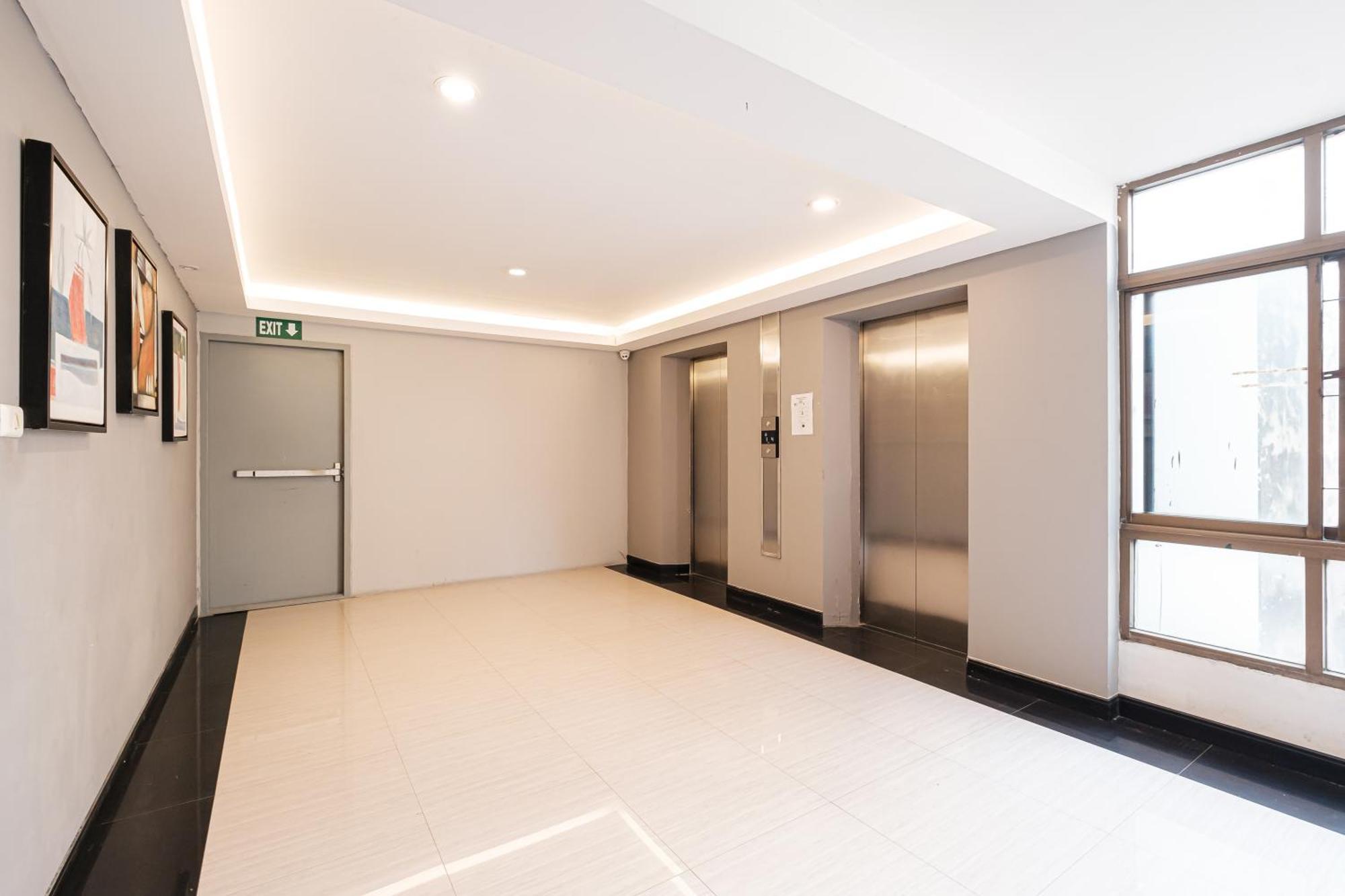 Boss Mansion Hotel Bangkok Ngoại thất bức ảnh