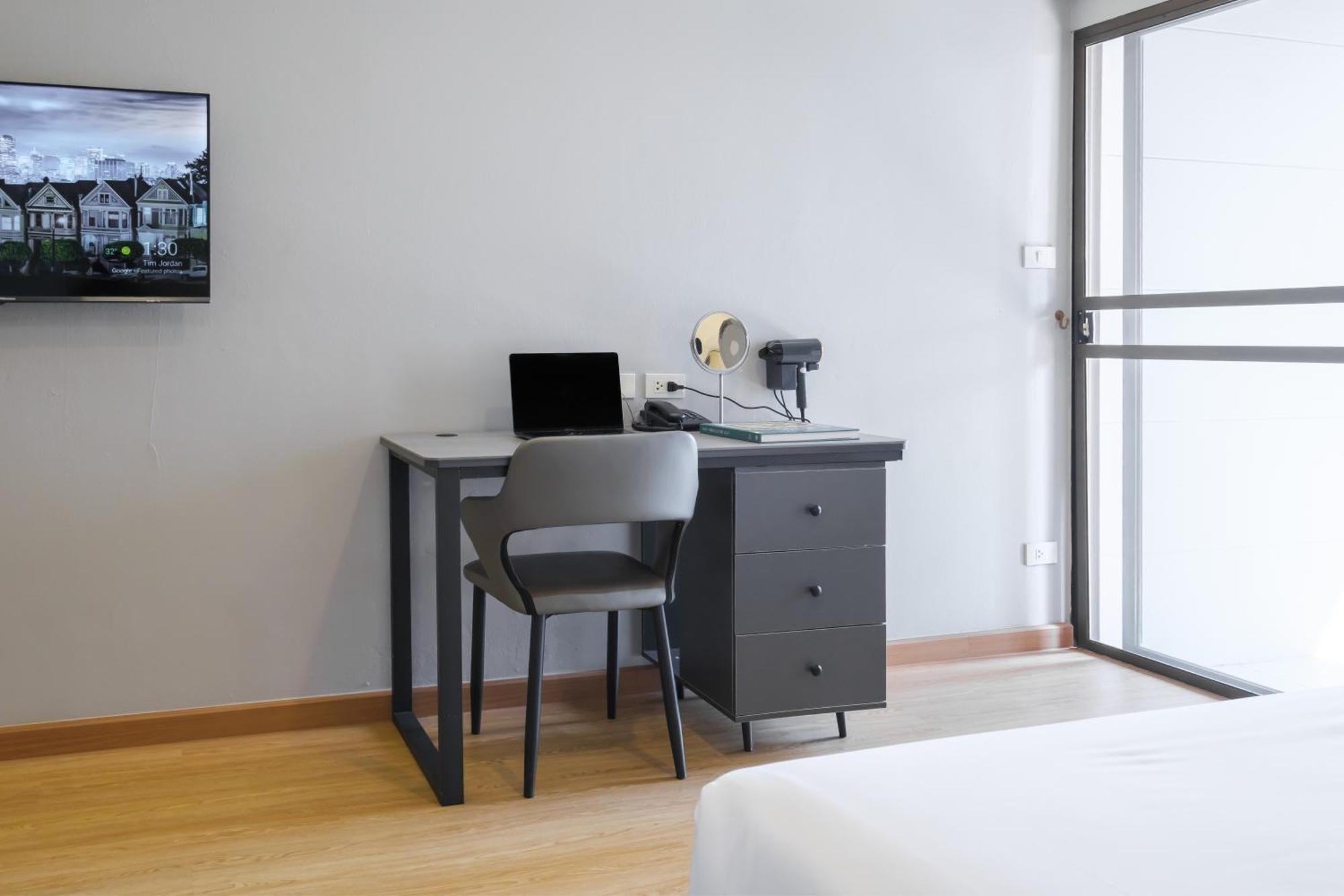 Boss Mansion Hotel Bangkok Ngoại thất bức ảnh