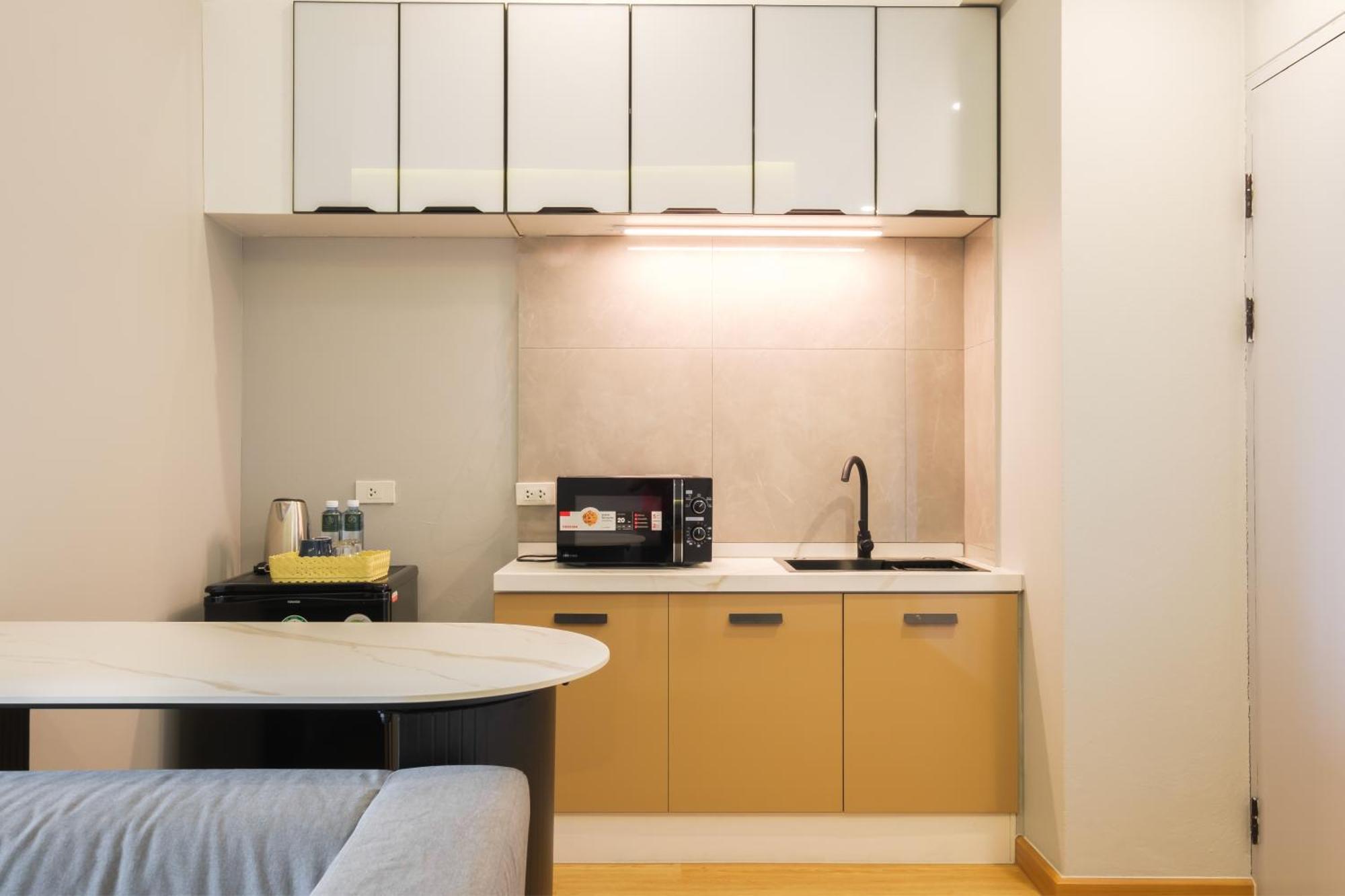 Boss Mansion Hotel Bangkok Ngoại thất bức ảnh
